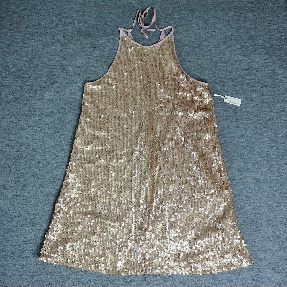 NWT Forever 21 Sequin Short Length Peach Halter Dress Women’s Size Large